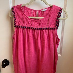 Crown & Ivy Sleeveless Top